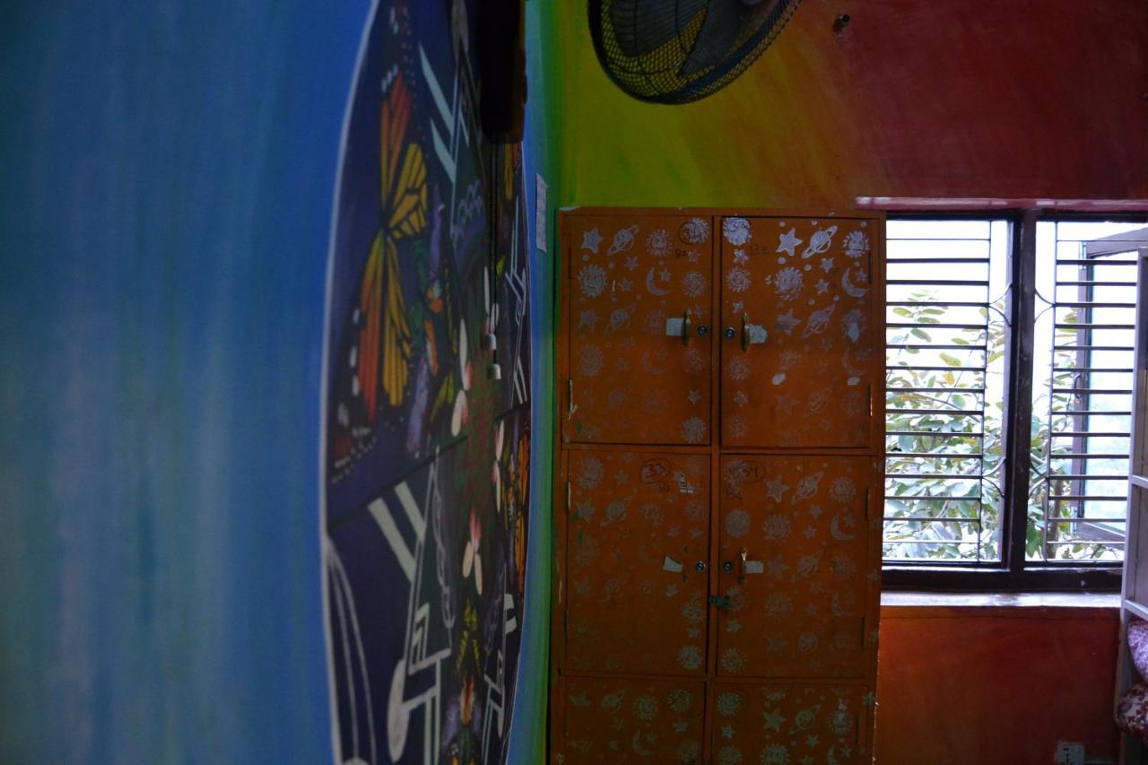 Fireflies Hostel Катманду Екстер'єр фото