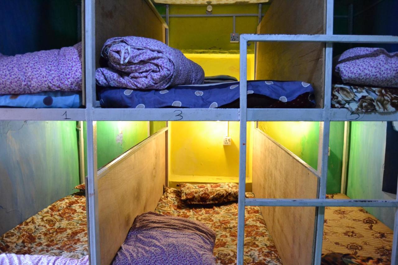 Fireflies Hostel Катманду Екстер'єр фото