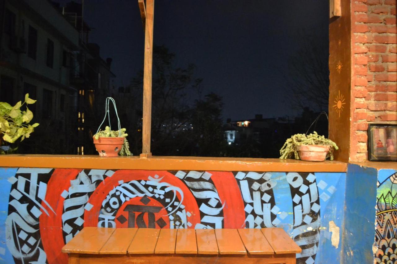 Fireflies Hostel Катманду Екстер'єр фото