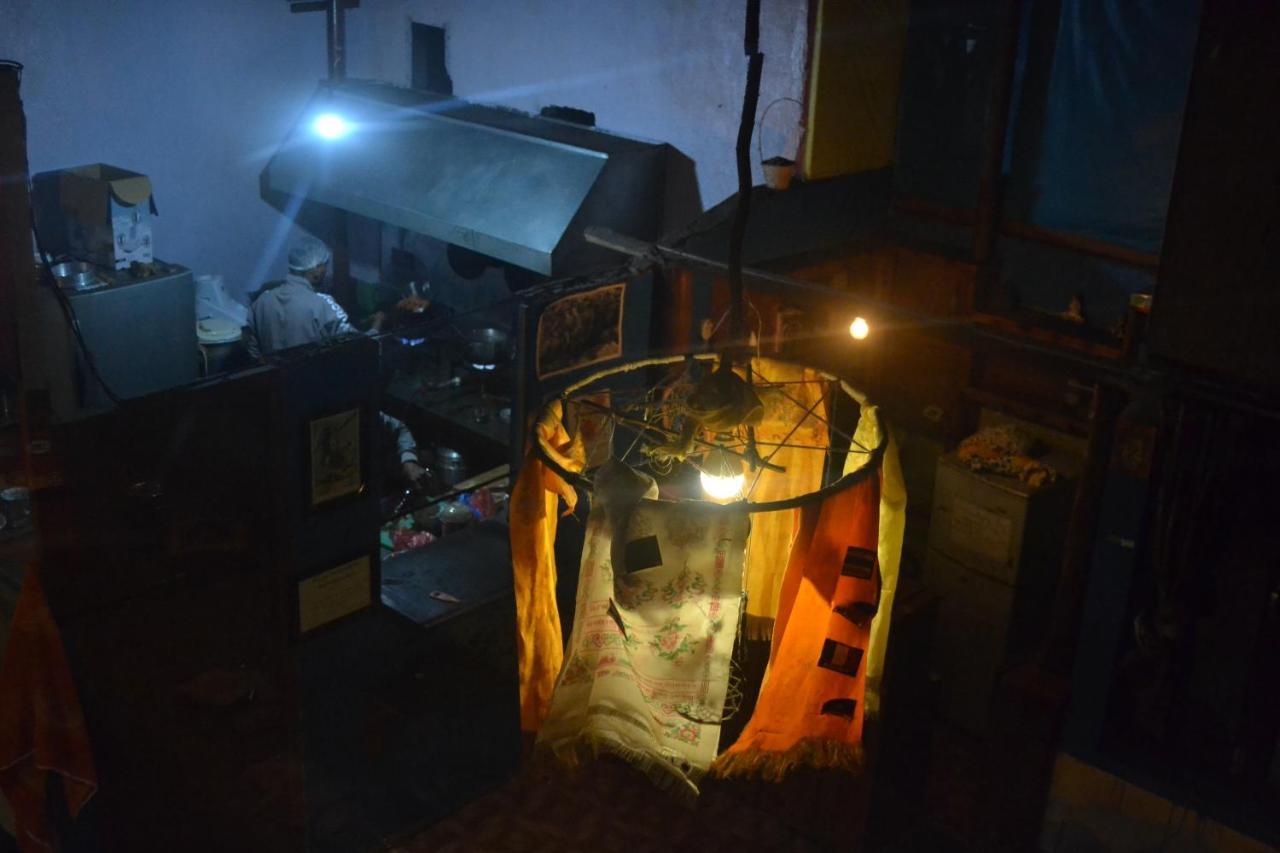 Fireflies Hostel Катманду Екстер'єр фото